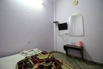 Hotel Radha Krishan, New Delhi 3